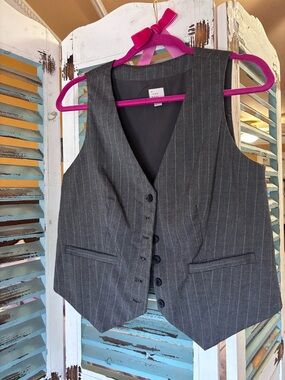 A NEW DAY pinstripe corporate chic vest